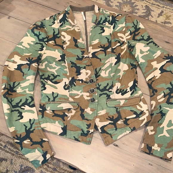 Free People Fitted Camo Blazer Jacket Sz 2 - Picture 5 of 10